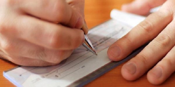 Το υπ Ανάπτυξης για τα νέα κριτήρια έκδοσης μπλοκ επιταγών