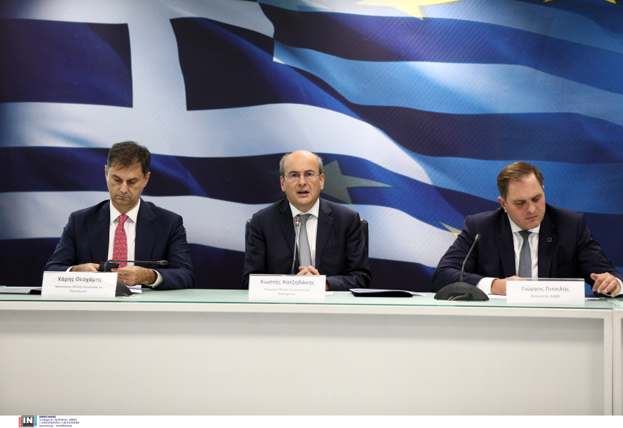 Έτσι θα φορολογούνται πλέον οι επαγγελματίες, όλα τα μέτρα του νέου φορολογικού