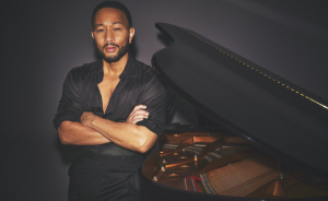 Ο John Legend έρχεται για πρώτη φορά στην Ελλάδα και ρίχνει την αυλαία στο Ηρώδειο