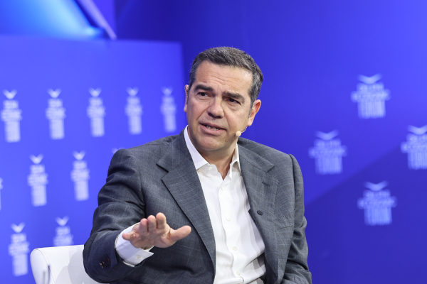 Ο Τσίπρας έβαλε το δίλημμα απέναντι στο «Μητσοτάκης ή χάος»