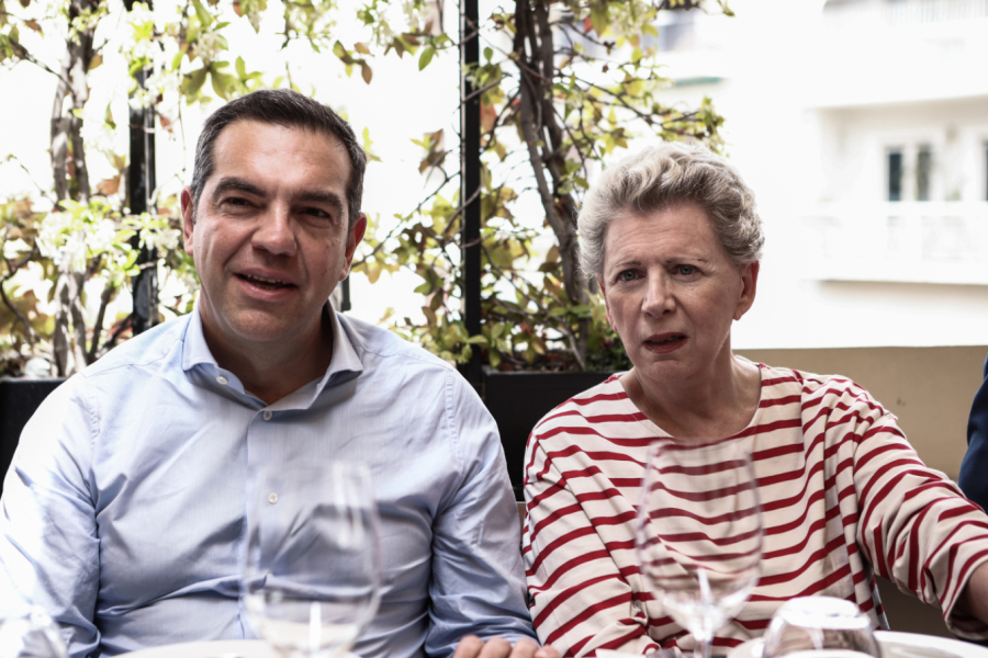 Εκλογές 2023 - Έλενα Ακρίτα: #Με_Τον_Αλέξη - «Ο Τσίπρας θα βγει πιο δυνατός από την ήττα»