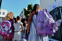 Το άνοιγμα των σχολείων χωρίς μάσκα αύξησε τα κρούσματα κορονοϊού