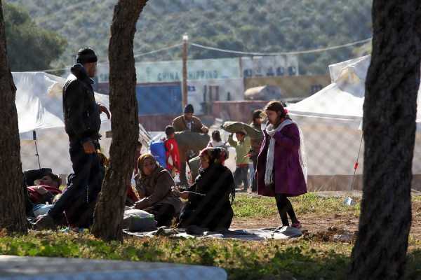 Στους 31.837 οι πρόσφυγες στα κέντρα φιλοξενίας της χώρας