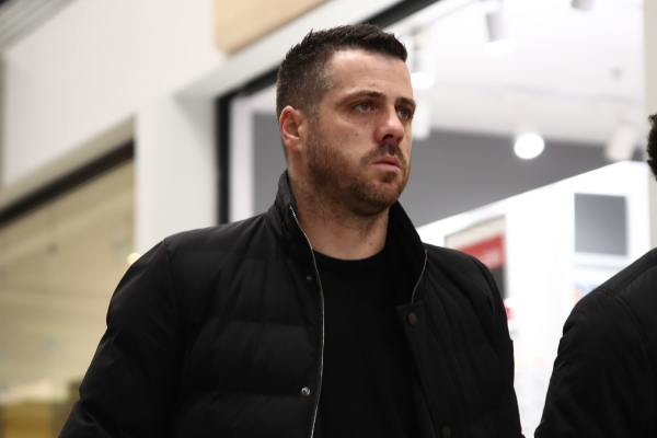 Αναχώρησε για Γαλλία η αποστολή του ΠΑΟΚ - «Βαρύ» το κλίμα στην άφιξη της ομάδας