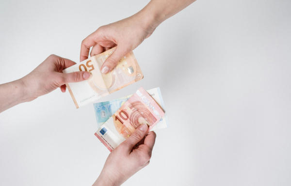 Ψηφιακά Εργαλεία ΜμΕ: Τι μπορούν να «αγοράσουν» με τα vouchers οι δικαιούχοι