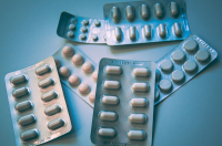 Nearly Half of Greeks Take Antibiotics Every Year, Study Finds