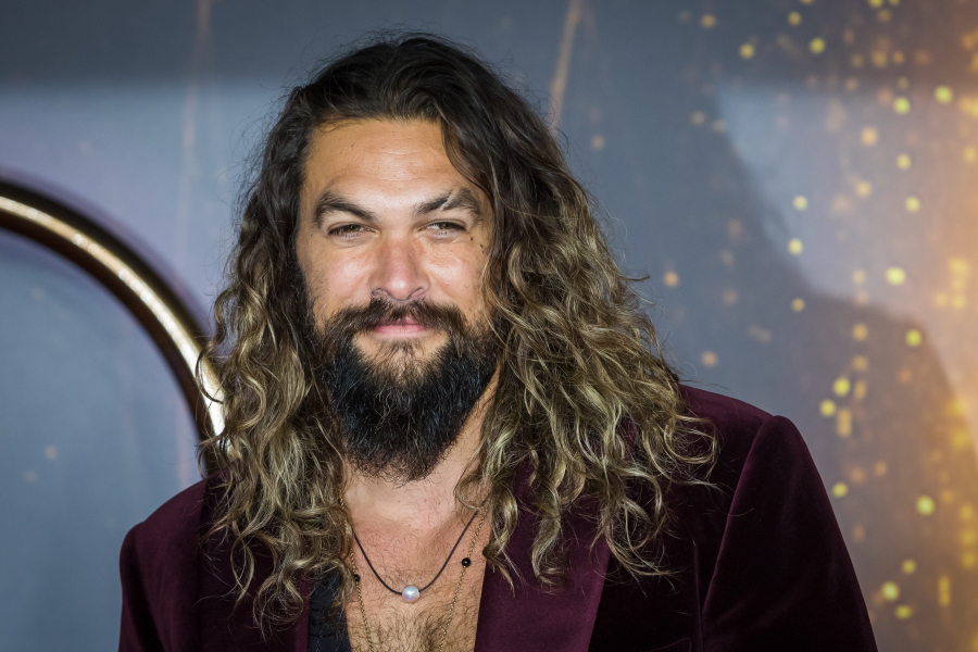 Ξεχάστε τον «Aquaman»: Ο Τζέισον Μομόα επιστρέφει στην DC με νέο ρόλο