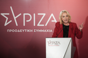 Δούρου: Συλλυπητήρια επιστολή στον Γερμανό πρέσβη για την επίθεση στο Pride του Βερολίνου