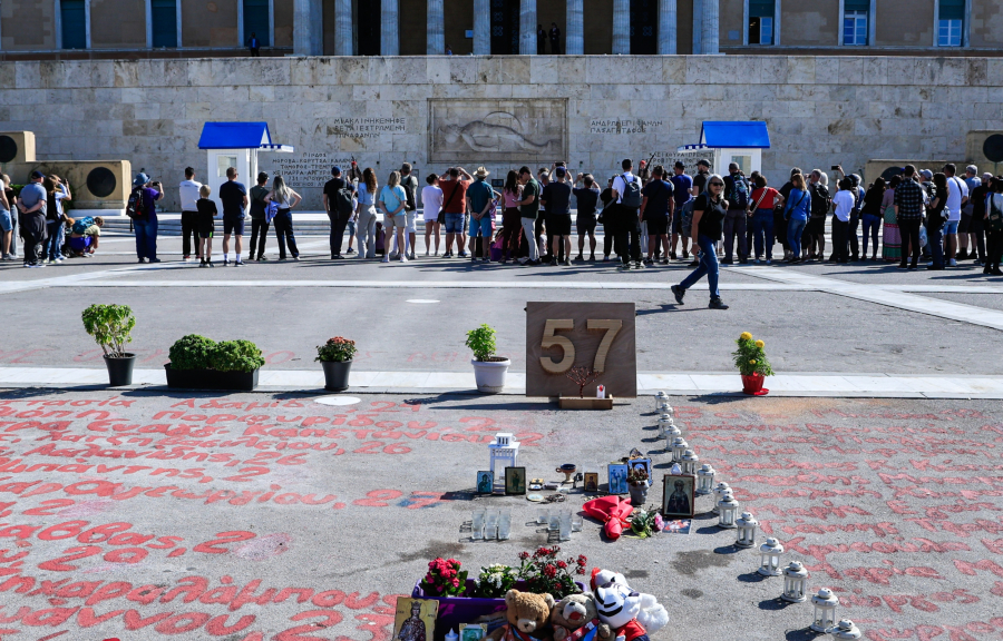 Ο Φεύγας προσβάλλει τους νεκρούς των Τεμπών!