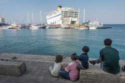 Στο λιμάνι της Θεσσαλονίκης θα φιλοξενηθούν περίπου 400 πρόσφυγες