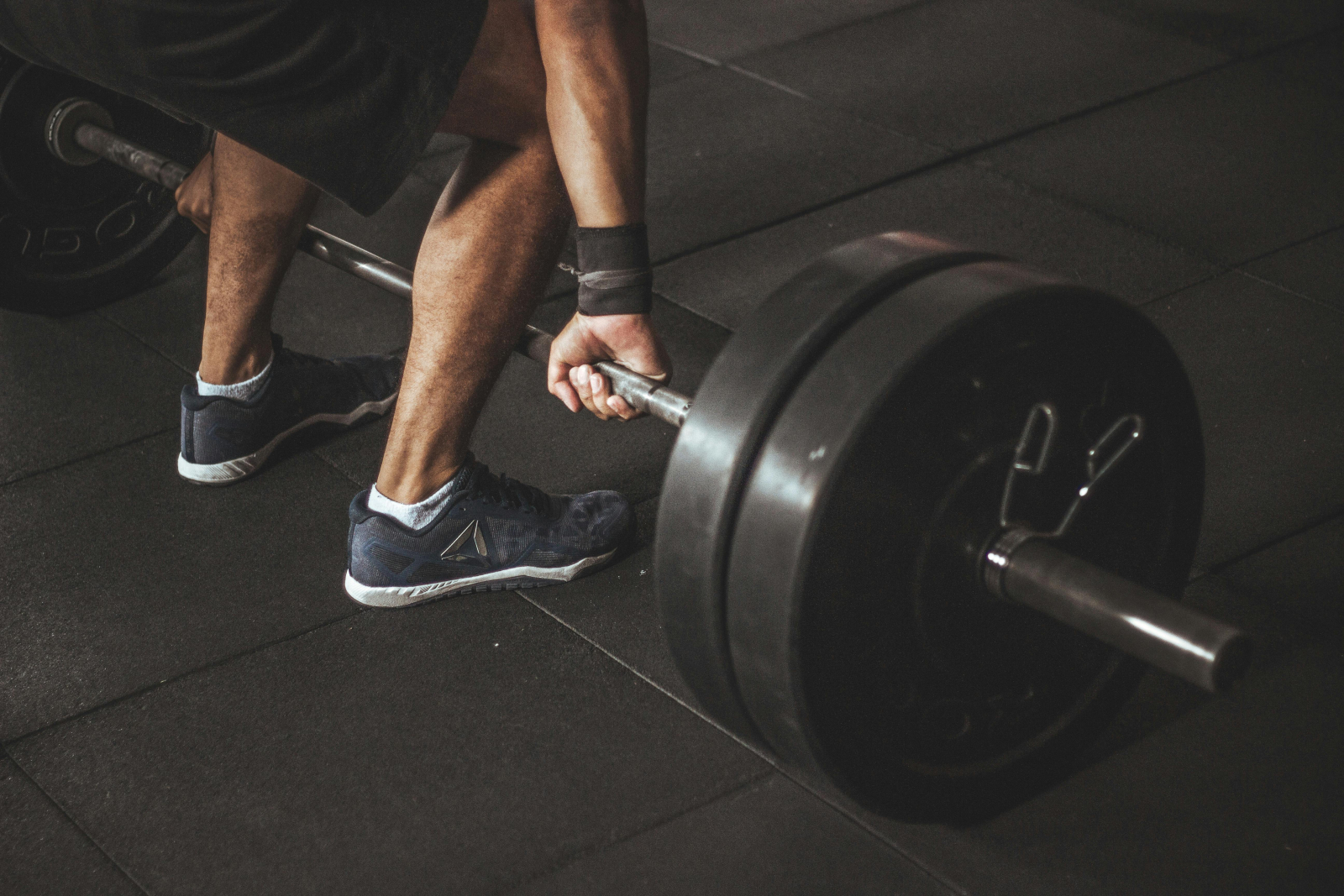 Ξεχάστε τα push-ups: Αυτές οι δύο ασκήσεις αρκούν για να γυμνάσετε το πάνω μέρος του σώματός σας