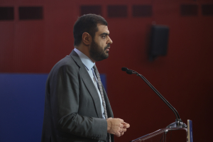 Μαρινάκης: Εκτός πραγματικότητας τα περί ενδοκυβερνητικής διαφωνίας στα ελληνοτουρκικά