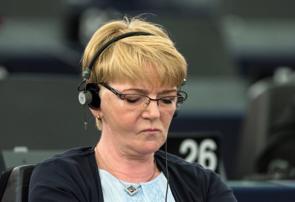 Τσίμερ (Die Linke): Ο Σόιμπλε είναι ένας πείσμων, γεμάτος μίσος άνθρωπος