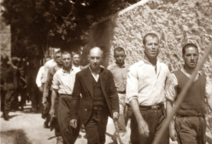 Καισαριανή: Κηρύχθηκε μνημείο το σύνολο των φωτογραφιών με τους 200 εκτελεσθέντες