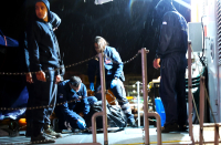 Συνεχίζουν οι έρευνες για τους αγνοούμενους του Raptor, υπό αντίξοες συνθήκες και με λιγοστές ελπίδες