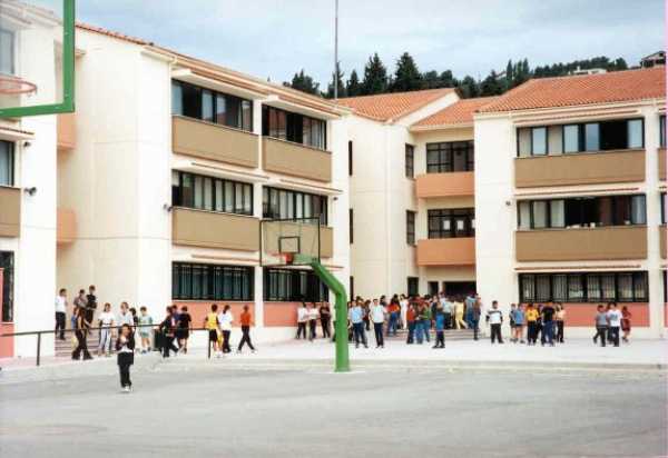 2.500 γεύματα δωρεάν από τη Περιφέρεια Στερεάς Ελλάδας σε μαθητές