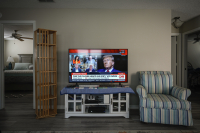 Ο Τραμπ θέλει το CNN να αλλάξει χέρια