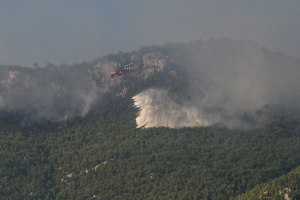 Φωτιά τώρα στο Λουτράκι: Ήχησε το «112» - Τεράστια κινητοποίηση της Πυροσβεστικής