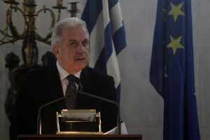 Αβραμόπουλος: Ούτε τέθηκε, ούτε συζητήθηκε έξωση από τη Σένγκεν