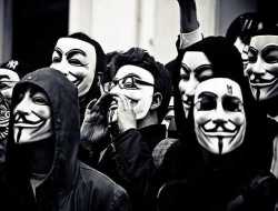 Οι Anonymous «κράζουν» τους Σκοπιανούς για το όνομα Μακεδονία