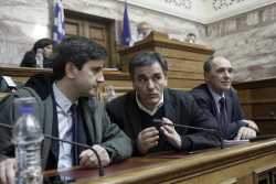 Φοροκαταιγίδα και «στάση πληρωμών» απογείωσαν το πρωτογενές πλεόνασμα στα 2,267 δισ. ευρώ