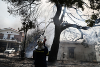 Φωτιές: Όλα τα μέτρα στήριξης των πυρόπληκτων νοικοκυριών και επιχειρήσεων
