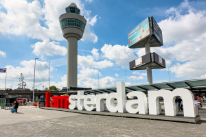 Δυστύχημα στο αεροδρόμιο του Άμστερνταμ - Άτομο κατέληξε σε μηχανή αεροσκάφους