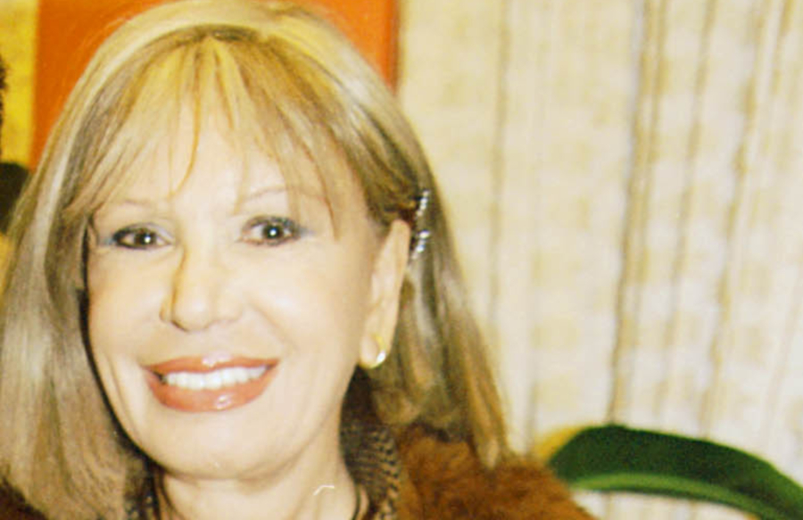 Ρίκα Διαλυνά: Η εξομολόγηση για τον πατέρα της - «Πίεζα τα νύχια μου και έτρεχαν τα αίματα»