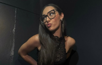 Klavdia: Ποια είναι η τραγουδίστρια που θέλει να εκπροσωπήσει την Ελλάδα στη Eurovision 2025