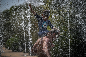 Κλέαρχος Μαρουσάκης: Επικίνδυνες θερμοκρασίες - Οι ημέρες που ο καύσωνας θα δείξει 43αρια