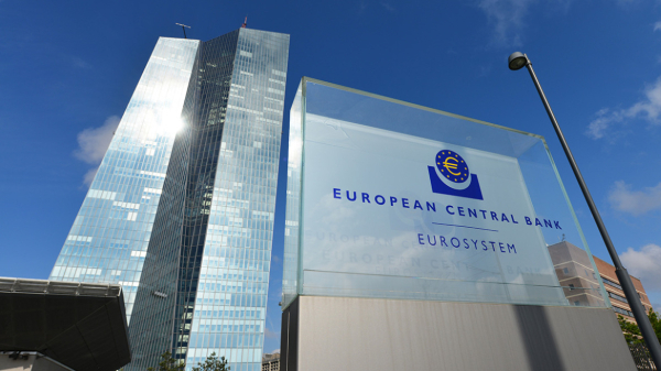 Κεντρικοί Τραπεζίτες: Πρέπει να γίνουν περισσότερα για τη μείωση των επιτοκίων