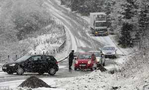 Κλειστοί δρόμοι στην Αττική απο την χιονόπτωση
