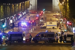 Το Ισλαμικό Κράτος ανέλαβε την ευθύνη για την επίθεση στην καρδιά του Παρισιού