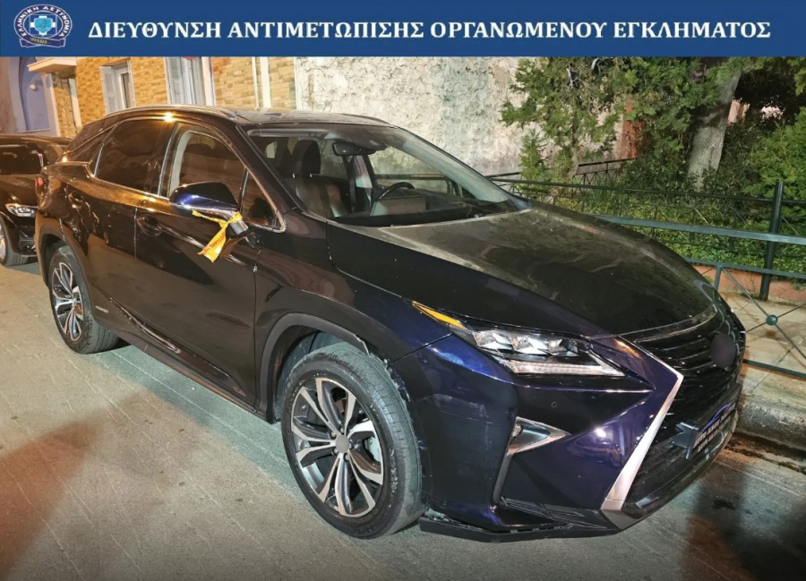Στα χέρια της ΕΛΑΣ κύκλωμα που έκλεβε πολυτελή αυτοκίνητα τύπου SUV και τα εξήγαγε στο εξωτερικό