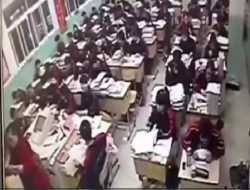Βίντεο ΣΟΚ Μαθητής αυτοκτονεί μπροστά στους συμμαθητές του
