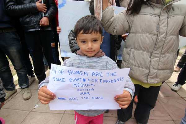 Ολοκληρώθηκε η πορεία προσφύγων και μεταναστών στη Θεσσαλονίκη