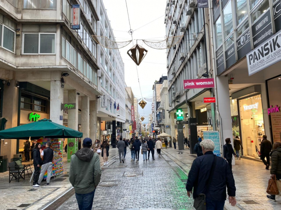 Ο καιρός «πνίγει» τις προσφορές της Black Friday