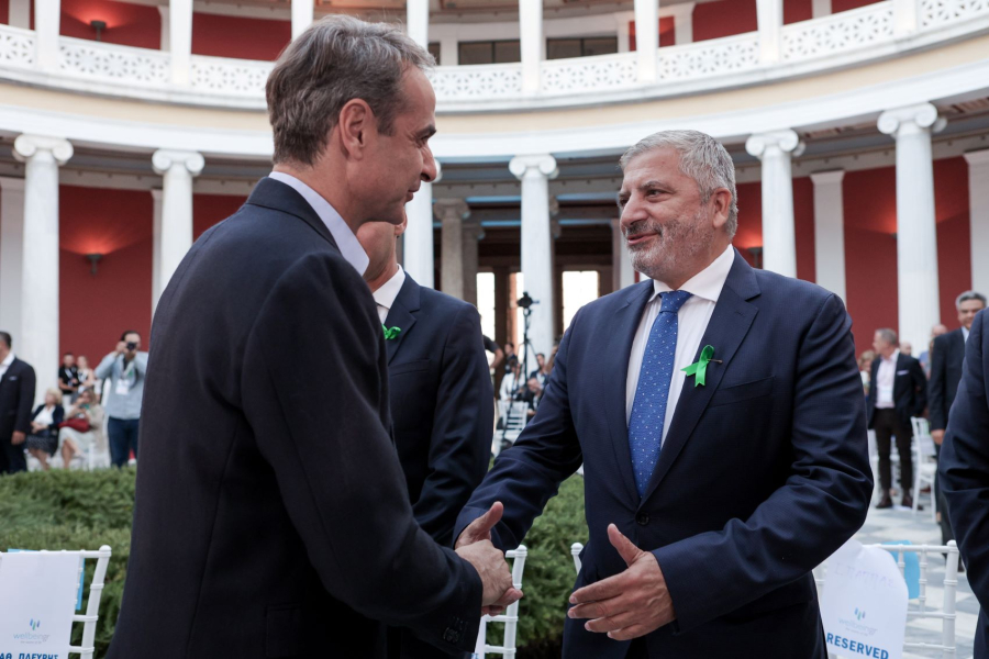 «Βράζουν» ακόμα στη ΝΔ με Πατούλη - Από... Δευτέρα οι τελικές αποφάσεις