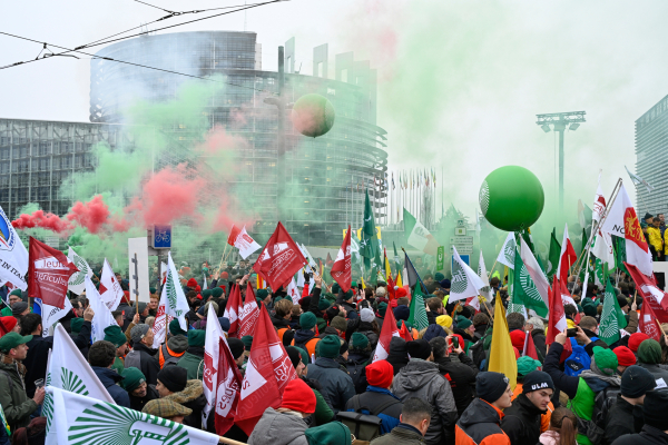 Η πρώτη κυβερνητική αντίδραση για το «πάγωμα» της Mercosur - Δριμεία κριτική από την αντιπολίτευση