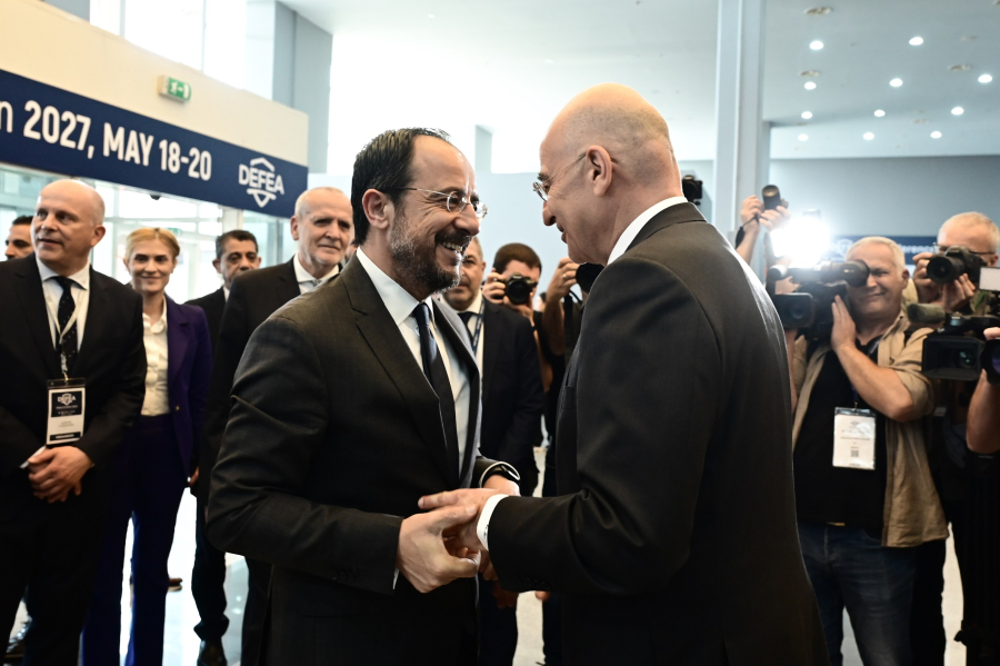 DEFEA 2025: Συνάντηση Δένδια με τον Χριστοδουλίδη