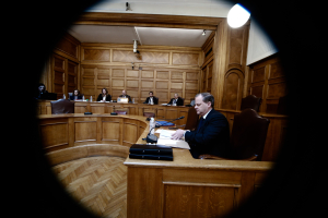 Καραμανλής για Τέμπη: Ένα χρόνο μετά και με 57 νεκρούς δηλώνει ότι με «συναίσθηση ανέλαβα την πολιτική ευθύνη»