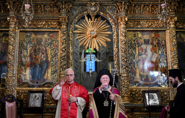 Φανάρι: Τα μηνύματα που έστειλαν Πάπας και Πατριάρχης Βαρθολομαίος με την κοινή διακήρυξη