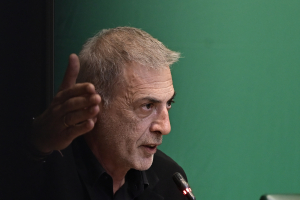 Παρέμβαση της κεντρικής διοίκησης και νομοθεσία ζητά ο Μώραλης για τα ετοιμόρροπα κτήρια