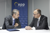 Συνάντηση Μητσοτάκη - Μερτς: Στο τραπέζι ευρωπαϊκή άμυνα και οικονομία