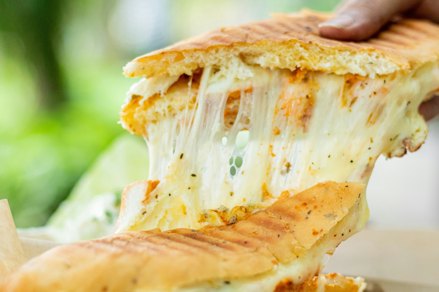 Μήπως η κατανάλωση τυριού σας προκαλεί εφιάλτες;