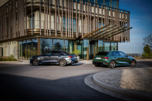Η Audi γιορτάζει 50 χρόνια πεντακύλινδρων κινητήρων με το συλλεκτικό RS 3 Competition Limited