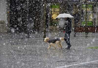 Έκτακτο δελτίο επιδείνωσης καιρού από την ΕΜΥ: Καιρός με χιόνια, μποφόρ και κρύο και στην Αθήνα