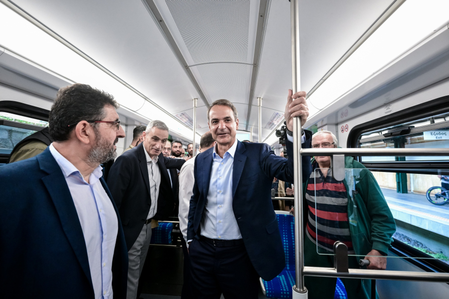 ΚΚΕ: Σήμερα που ο Μητσοτάκης επιβιβάστηκε στη γραμμή 1 του μετρό, η αναμονή έφτανε τα 12 λεπτά