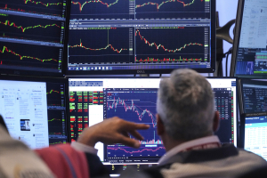Πτώση στις αγορές Ασίας μετά από στρατιωτικό πλήγμα του Ισραήλ κατά του Ιράν
