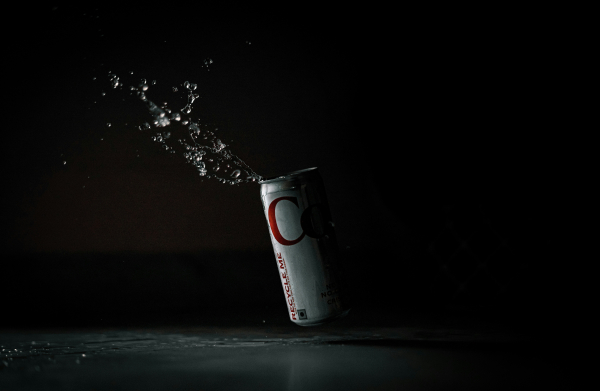 Κακά νέα για τα γλυκαντικά: Τι προκαλεί στον εγκέφαλο μια Cola Zero την ημέρα